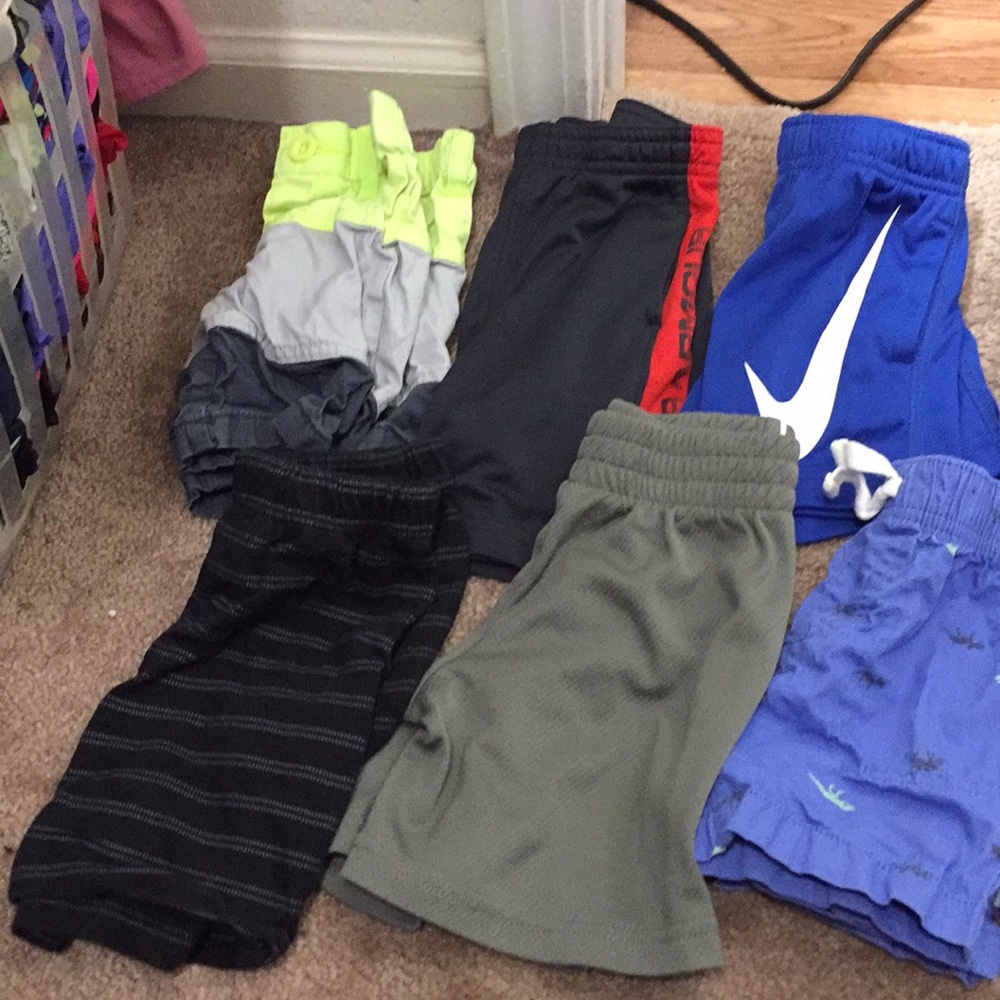 2t boy shorts